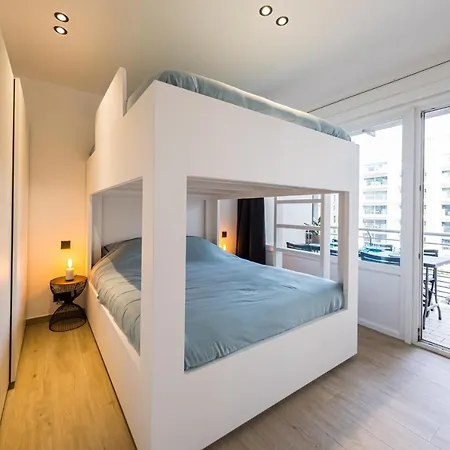 2 Bedrooms With Magnificent Seaview And Free Parking 아파트 *