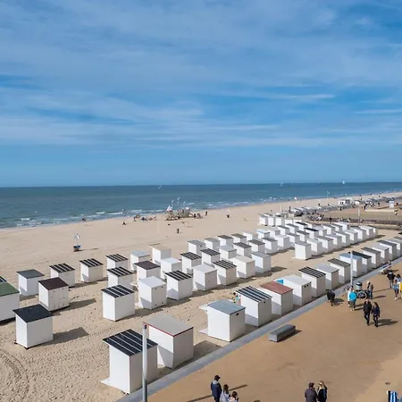 Lägenhet 2 Bedrooms With Magnificent Seaview And Free Parking