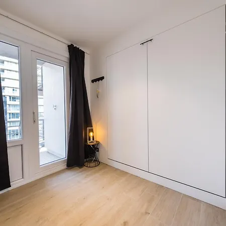 2 Bedrooms With Magnificent Seaview And Free Parking アパート *